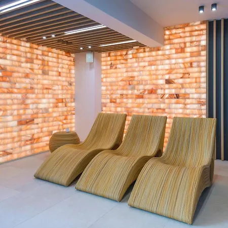 Baltyk Jastrzebia Gora, Sun & Snow *